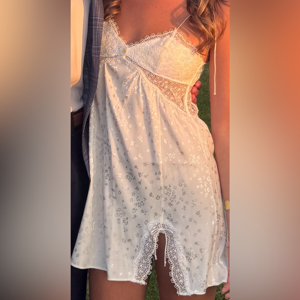 For Love And Lemons Daisy Slip - Picture 3 of 3